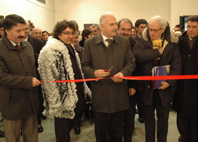 Buzdan sanat eserleri göz kamaştırdı