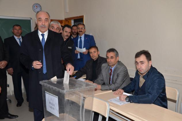 ETSO istikrar dedi... Yücelik ile devam