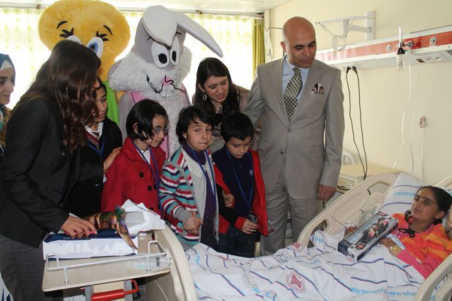 Başkan korkut hasta çocukları unutmadı