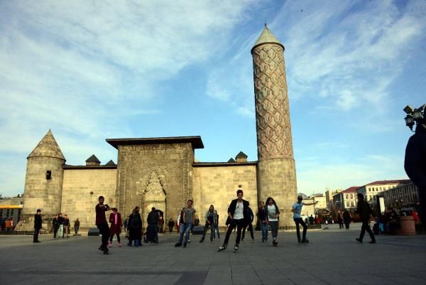 Erzurum'da Şubat ayında bahar sıcağı