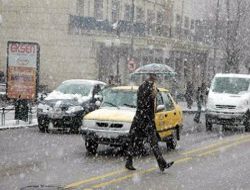 Erzurum'a Mart sürprizi kar yağdı!