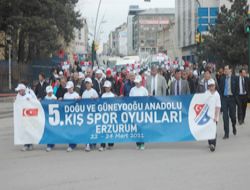 Erzurum'da sporcuların kortej yürüyüşü!..