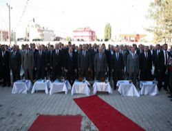 Arınç spor salonu açtı!..