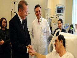 Başbakan Erdoğan Tatlıses'i ziyaret etti!..
