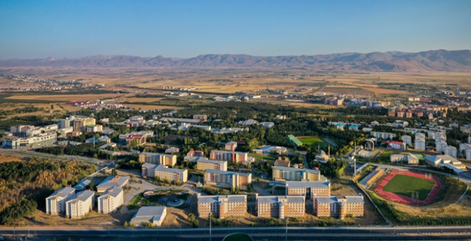 Atatürk üniversitesi ilk 500 içinde yer aldı