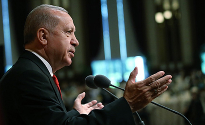 Erdoğan: FETÖ'cülere dünyayı dar ediyoruz