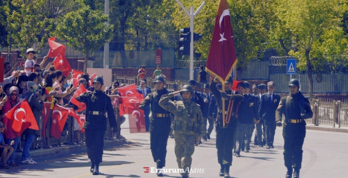 Erzurum'da 30 Ağustos provasına trafik düzenlemesi