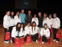 AÜ Buz hokeyi takımı Türkiye şampiyonu