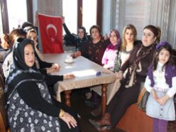 Erzurumlu kadınlardan Aksu'ya tepki