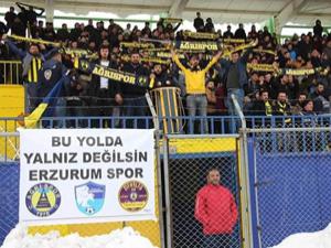 B.B. Erzurumspor'a destek pankartı