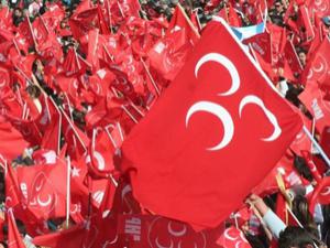 Ahmet Takan yazdı: MHP anketçileri tehdit ediyor...