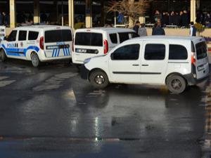 Aksaray'da polis memuruna kurşun yağdırdılar