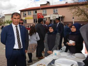 Aşkalede yetim çocuklar yararına kermes düzenlendi