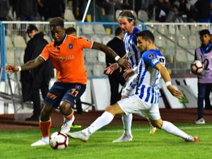 Başakşehir Erzurum'da tek golle kazandı