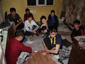 Erzurum'da 42 kaçak göçmen yakalandı