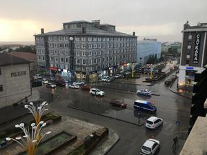 Erzurum'da doluyla karışık sağanak yağış etkili oldu