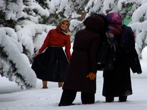 Erzurum'da eşsiz kar manzaraları