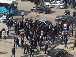 Erzurumda kalabalık iki grup arasında tekme tokat kavga
