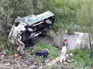 Erzurum'da kamyonet uçuruma yuvarlandı: 1 ölü