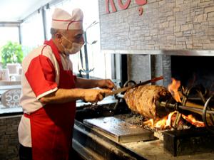 Erzurum'da restoranlar açıldı
