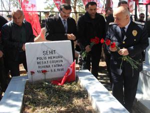 Erzurum'da şehit polisler anıldı