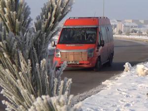 Erzurumda soğuk hava ve sis etkili oluyor