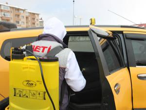 Erzurum'da ticari taksiler dezenfekte edildi