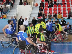 Erzurum, Şanlıurfa'ya basket yağdırdı