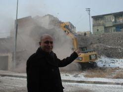 Erzurum`da gecekondu yıkımları hız kazandı