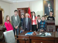 Batum heyetinden Vali Öztürk'e ziyaret