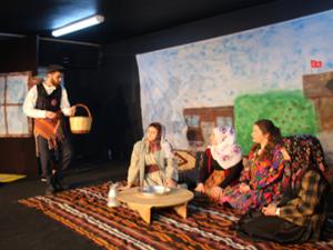 Küçük Sahne Tiyatrosu Atatürk İlkokulunda yaşayacak