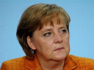Merkel'in koronavirüs test sonucu belli oldu