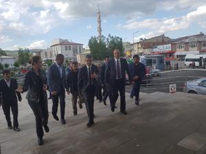 MHP Genel Başkan Yardımcısı Aydın esnafla buluştu