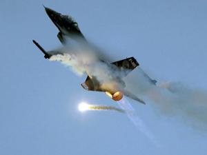 MSB duyurdu! F-16'lar Suriye hava sahasında uçtu