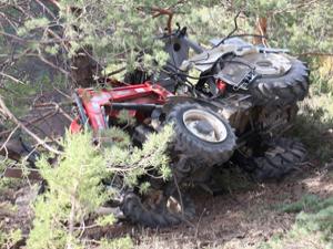 Oltu'da traktör uçuruma yuvarlandı: 1 ölü