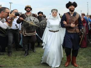 Recep Akdağ'ın oğlu, oba düğünüyle evlendi