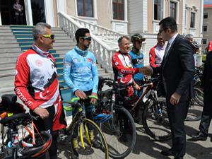Samsun'dan yola çıkan Bisikletçiler Erzurum'a ulaştı