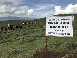 Şehit Üsteğmen İsmail Aksu İlkokulundan ağaç dikim etkinliği