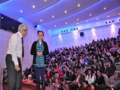 Cüceloğlu üniversite öğrencileri ile buluştu