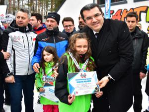 Vali Memiş: Erzurum Kayak Kulübüyle gurur duyuyoruz