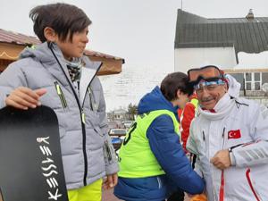 Yüzlerce kayakçı Erzurum'da yarıştı