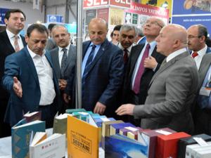 Zafer Medya Grup Yayınevi Doğu Anadolu Erzurum Kitap Fuarında