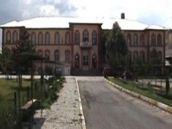 Erzurum'da KPSS adaylarına erkek yasağı