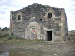 Erzurum'da tarihi kiliseye saygısızlık