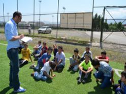 Emniyet futbol okulu start aldı
