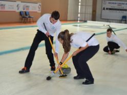 Türk ve Rus Curlingçilerden ikili kamp