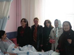 MHP kadın kolları hasta ve çocukları unutmadı