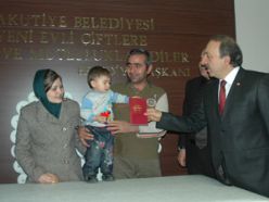 Afganlı çift Erzurum'da resmi nikah kıydırdı