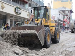 Erzurum'da 66 köy yolu ulaşıma kapandı