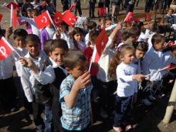 Karaçoban'da 23 Nisan coşkusu